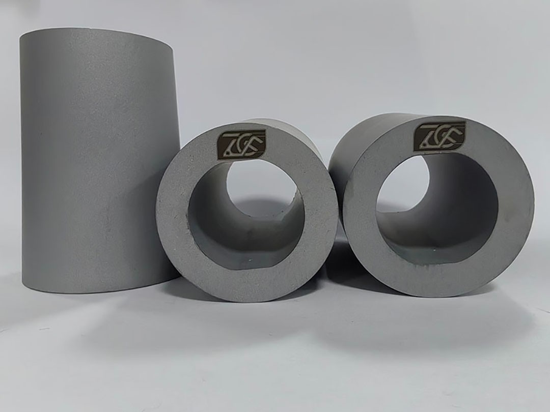 Impact-resistant tungsten carbide