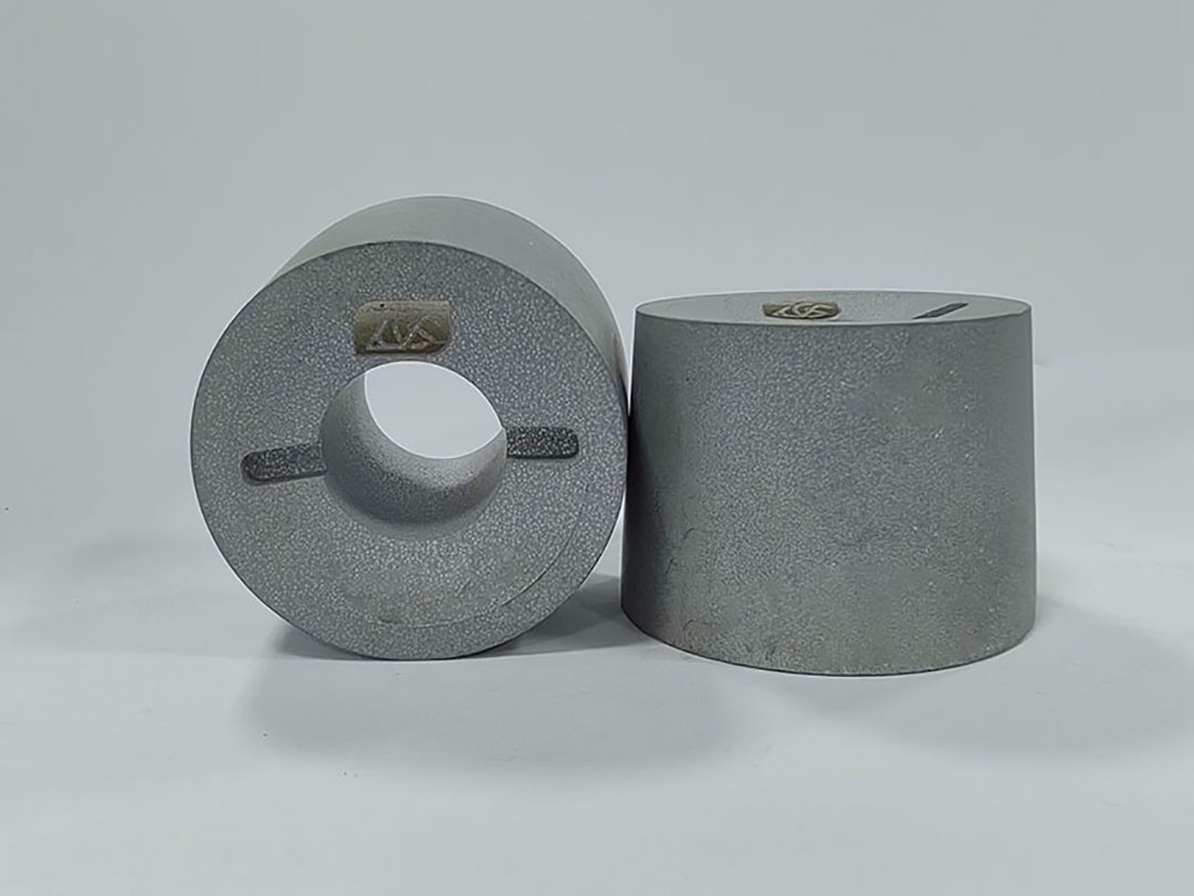 Heat-resistant tungsten carbide