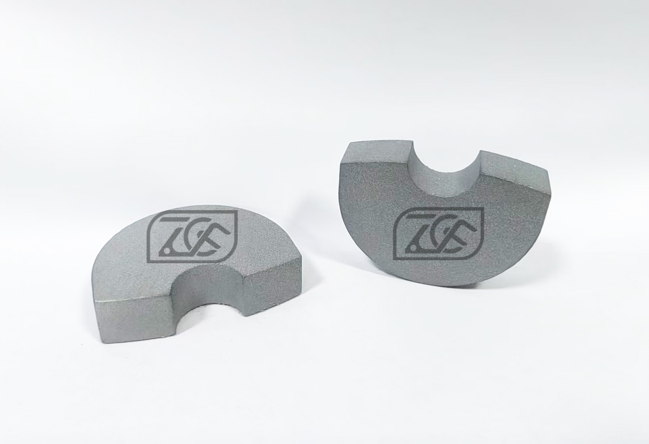 The Alchemist’s Crucible: How Specialized Sintering Furnaces Elevate Tungsten Carbide to Artistry