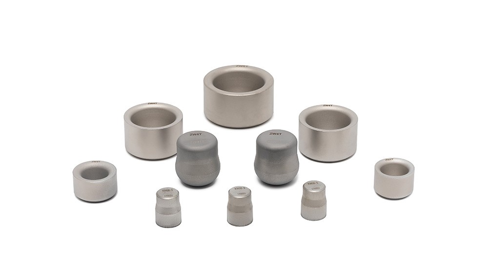 Superhard tungsten carbide