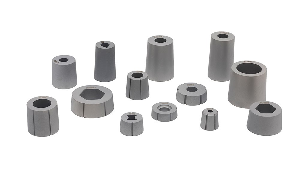 Ultrafine particle tungsten carbide