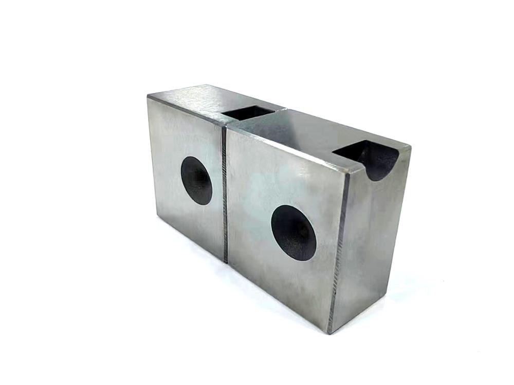 Self-drilling screw die
