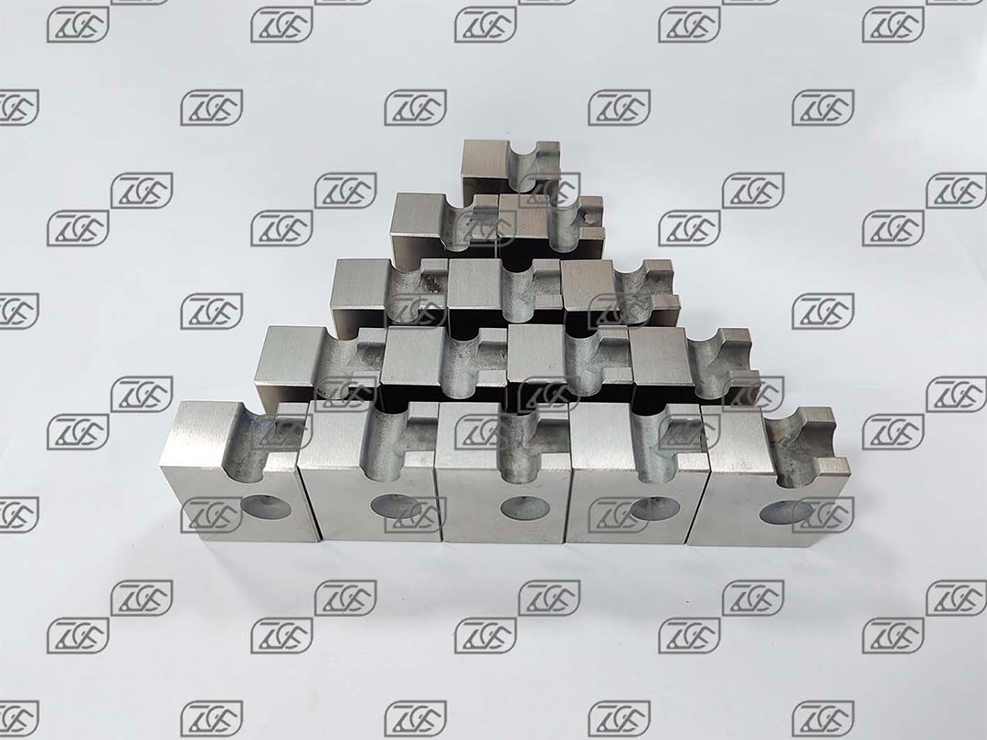 Self-drilling screw die